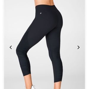 Fabletics Mid-Rise PureLuxe Ruched 7/8 Legging